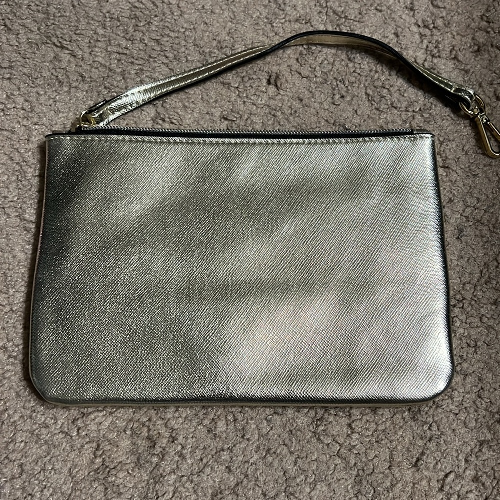 Wristlet - Picture 3 of 4